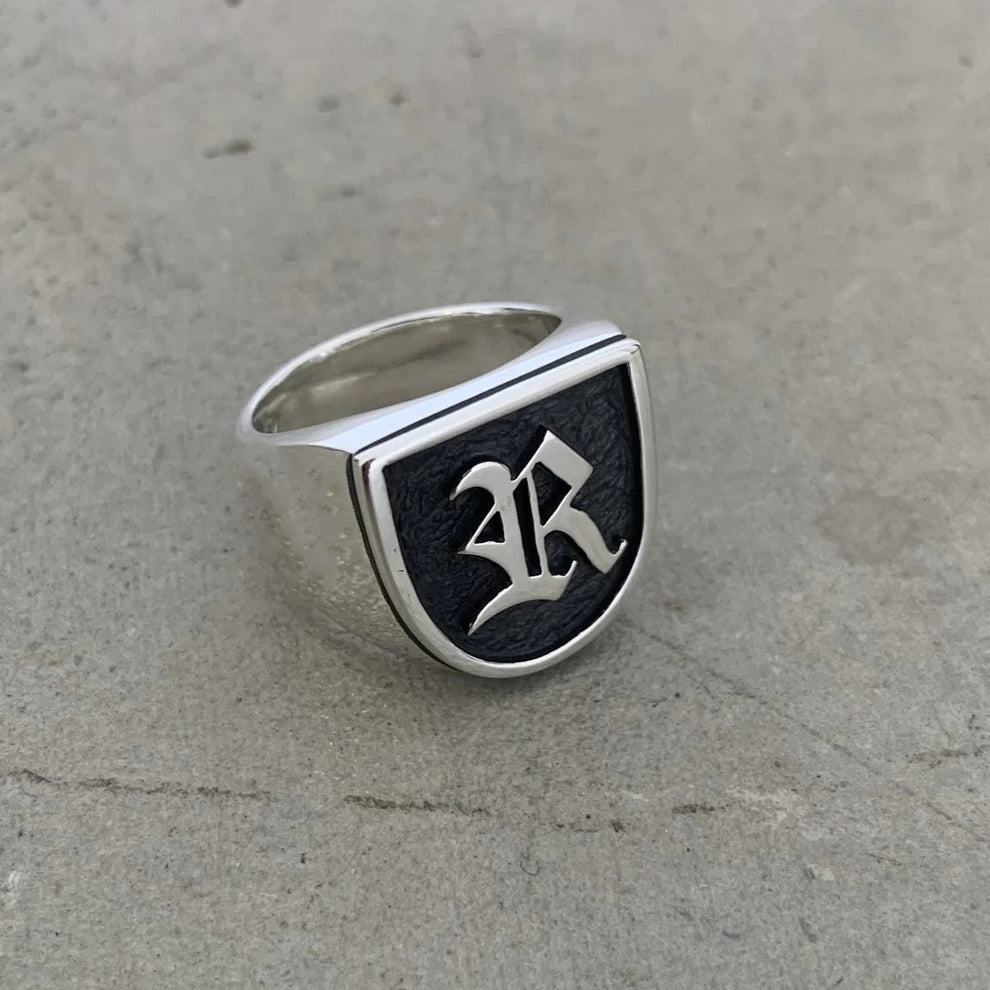 Personalized Silver Signet Ring with Custom Initials – Elegant and Minimalist Design