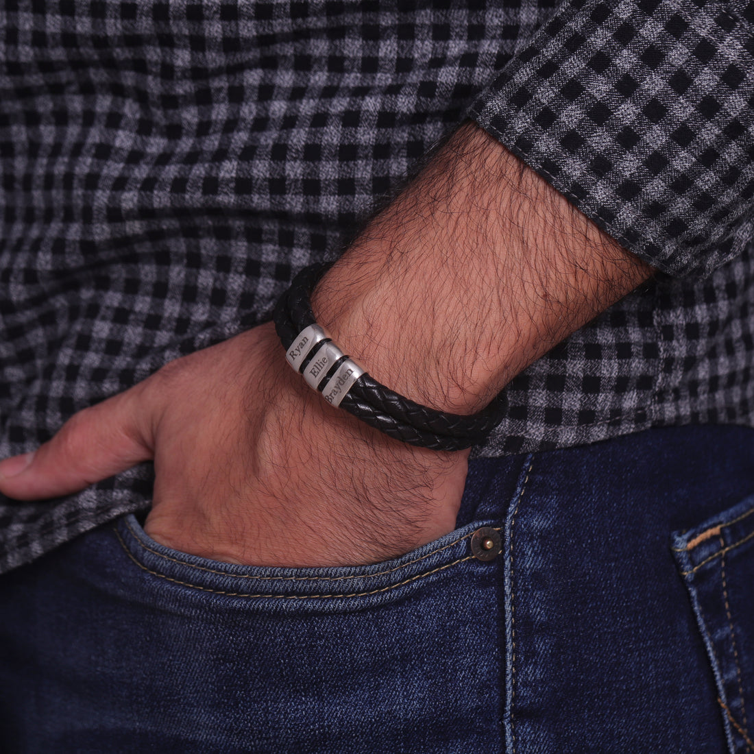 Stylish Men's Leather Bracelet Featuring Unique Personalization